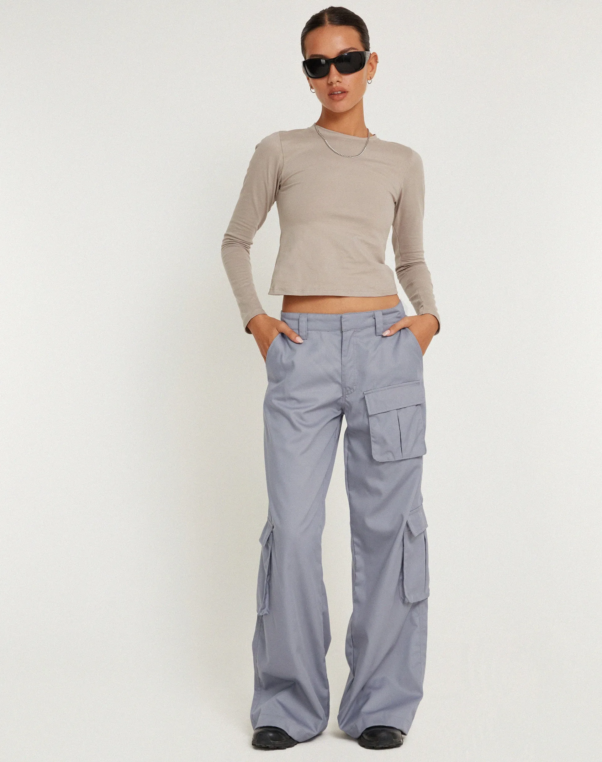 Lovis Low Rise Cargo Trouser in Grey